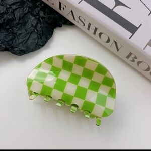 NWT Green and White Checkered Hair Claw Clip